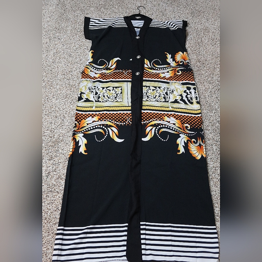 West African Black Gold Leaf Design Kaftan Dress Mumu Faux Buttons One Size NWOT